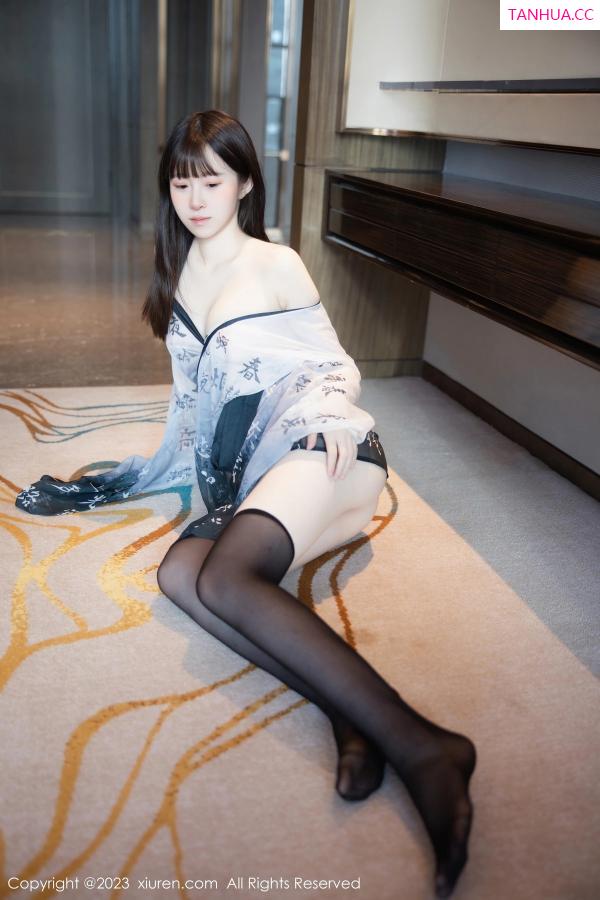   [XiuRen]高清写真图 2023.09.28 No.7459 林悠悠 黑丝美腿第39张图片